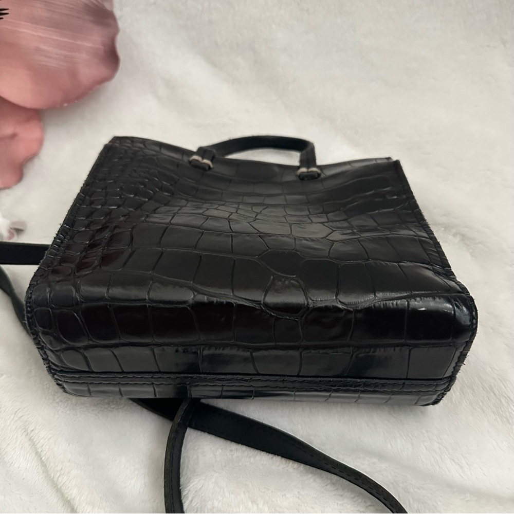 Clare V. Simple Black Croc Bebe Tote Crossbody Bag - Picture 4 of 14